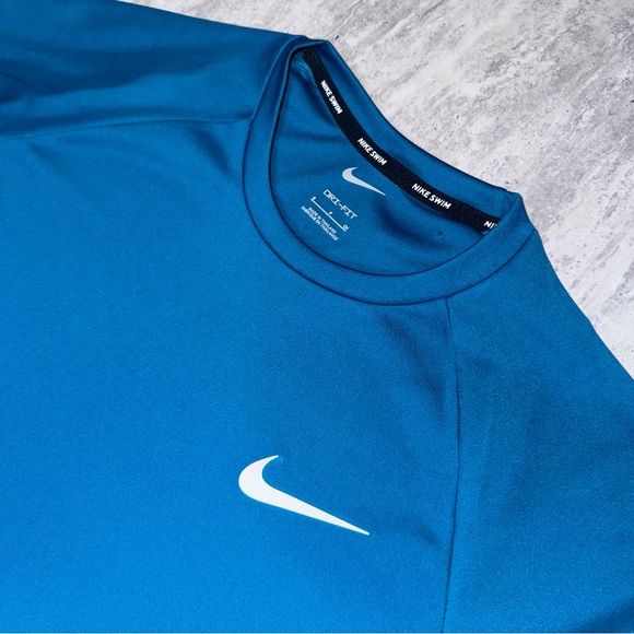 Nike Dri-FIT Shirt - Picture 4 of 10